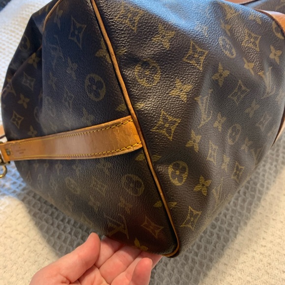 Authentic Louis Vuitton Keepall 50 Bandouliere - Picture 8 of 16